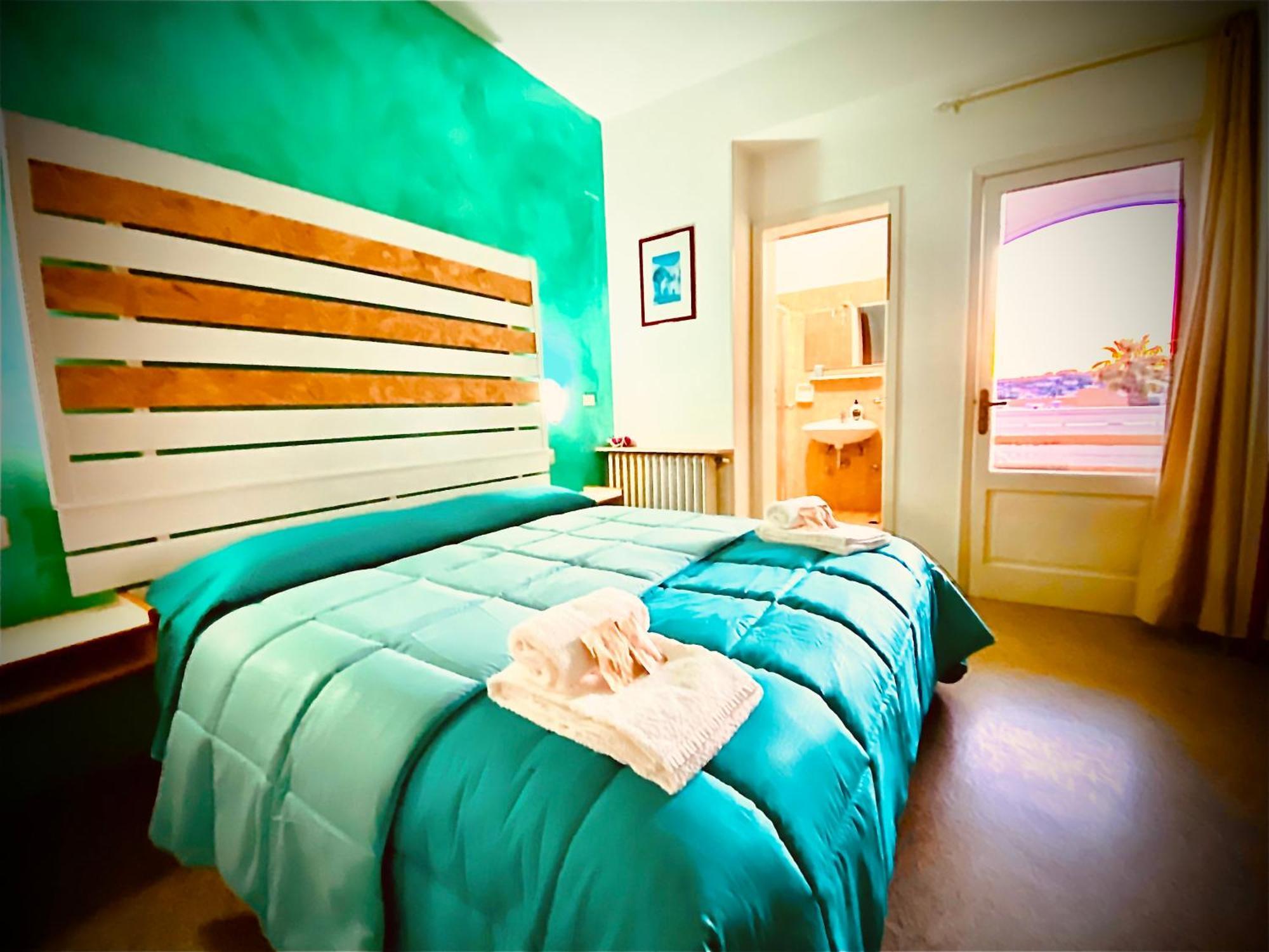 2 Mari Hotel 2*